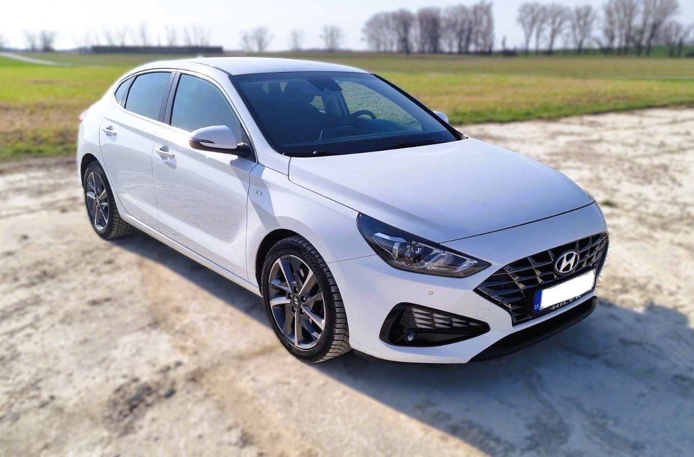 Hyundai i30 Fastback Family T-GDi 117kW 6st. manuál r.v.5/2021- Rezervované