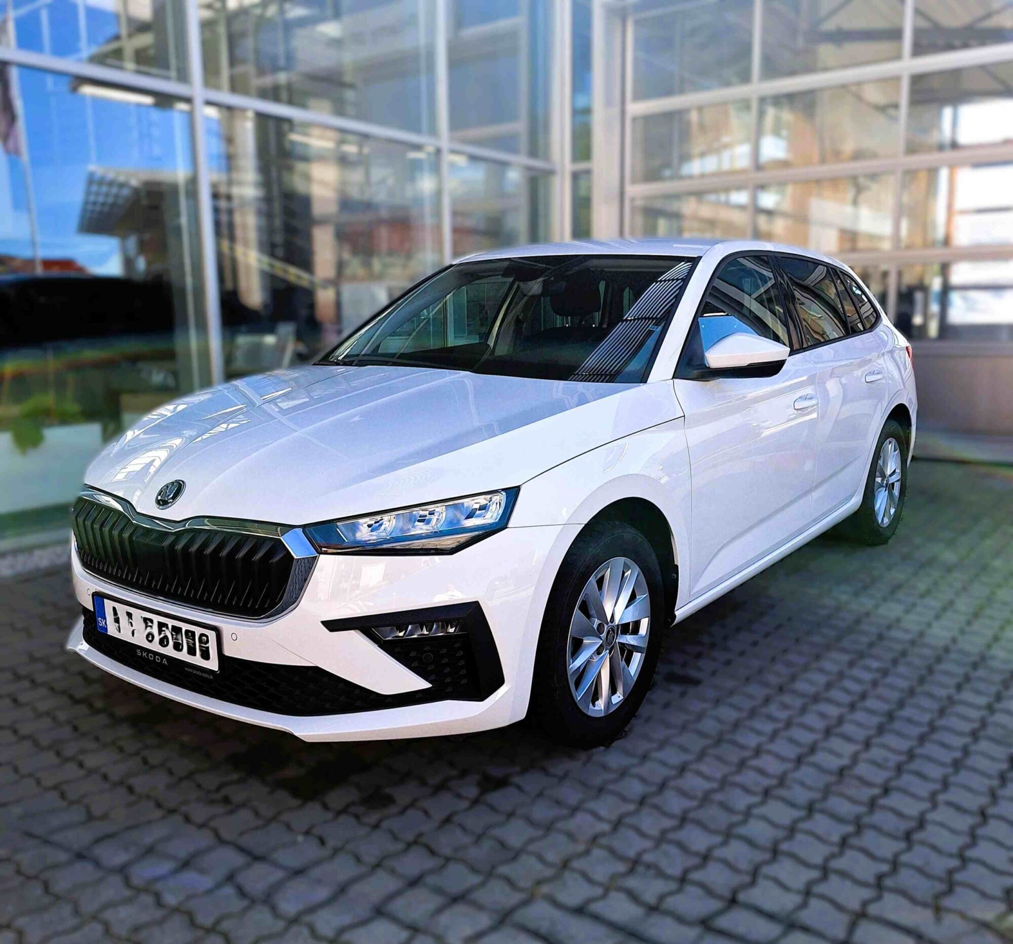 Škoda Scala Drive Plus 1.0 TSI 85kW 6 st. manuál r.v. 1/2025