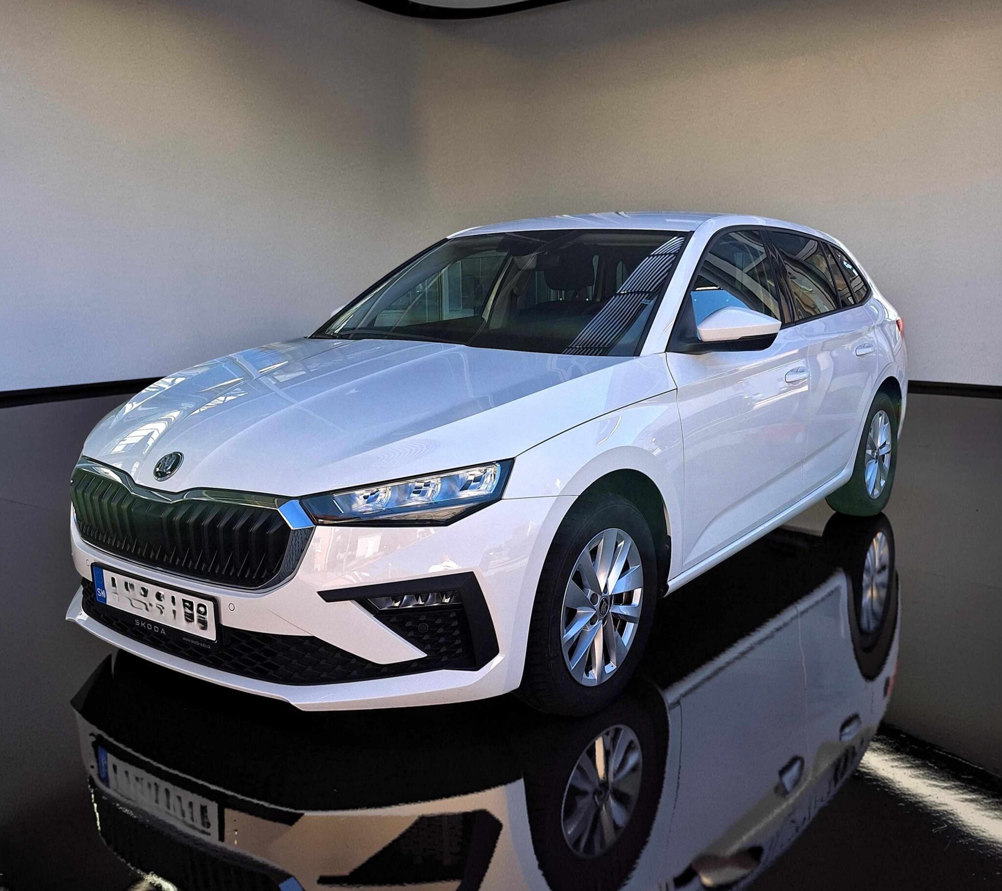 Škoda Scala Drive Plus 1.0 TSI 85kW 6 st. manuál r.v. 1/2025