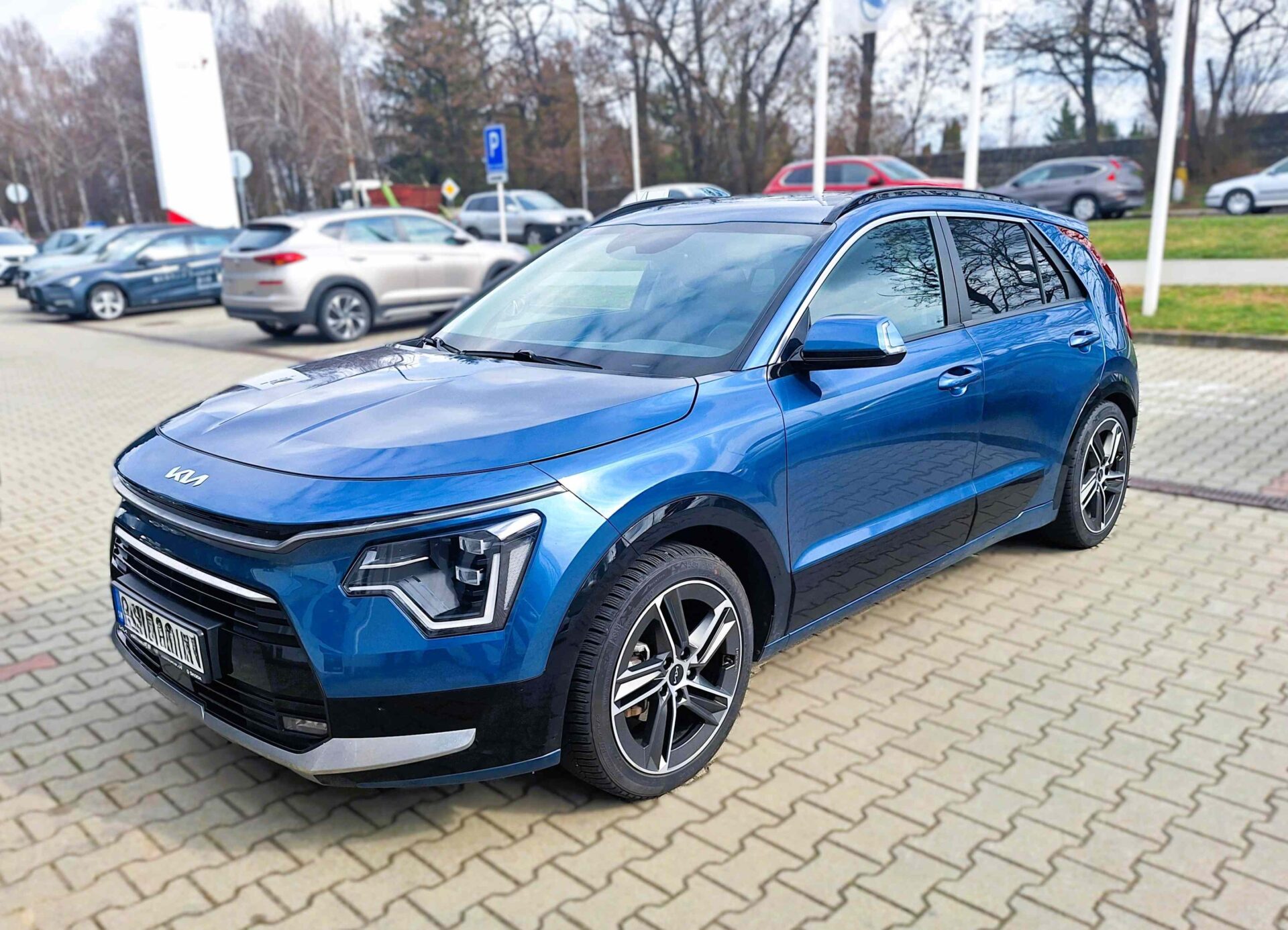 KIA Niro Gold 1.6 benzín GDi+HEV 77kW automat r.v. 6/2023